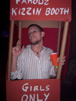 Kissing Booth Costume