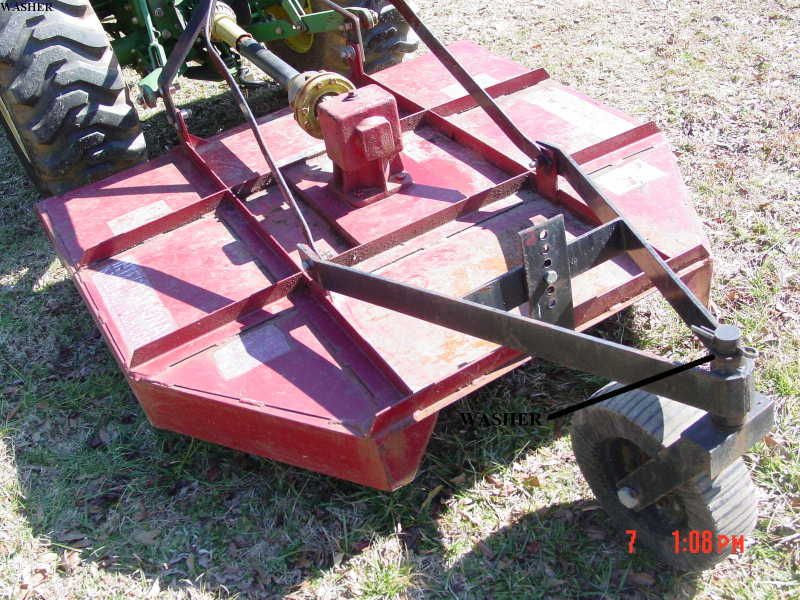 InterntlIM5025ftbushhog007showingwa.jpg