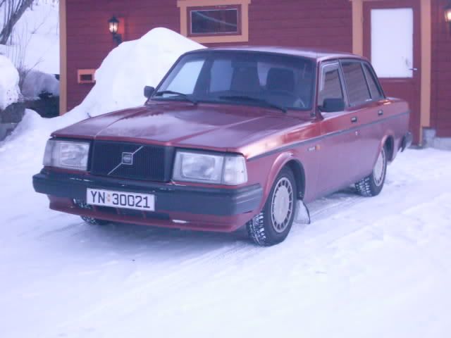Volvo240GLT140HK.jpg
