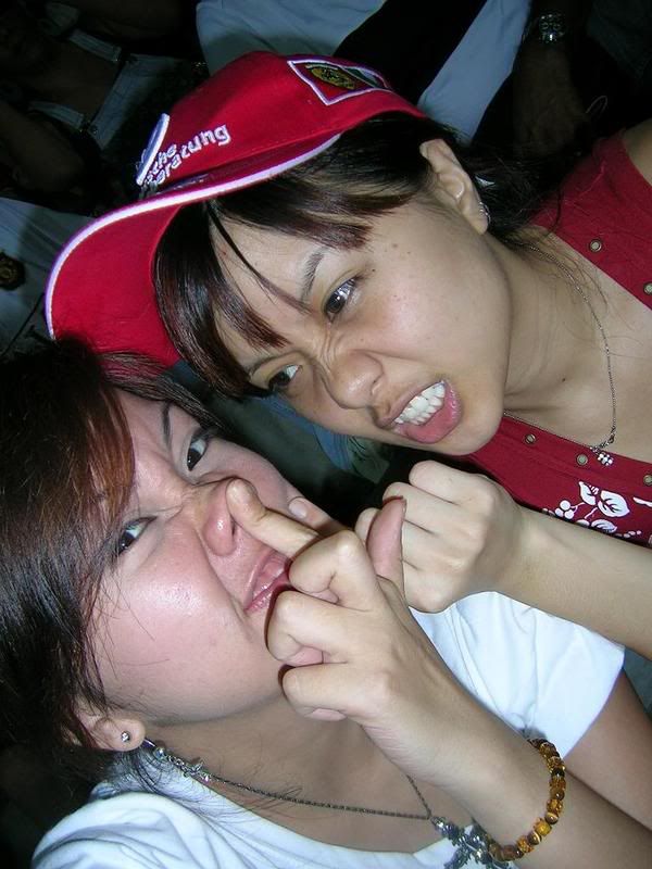 Image Hosted by PhotoBucket.Com